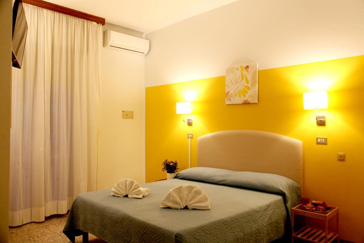 Hotel Alfa Anche In All Inclusive Rimini Exterior photo